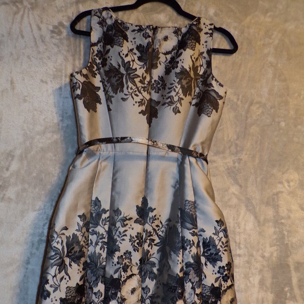 White House Black Market Dress - Picture 2 of 9